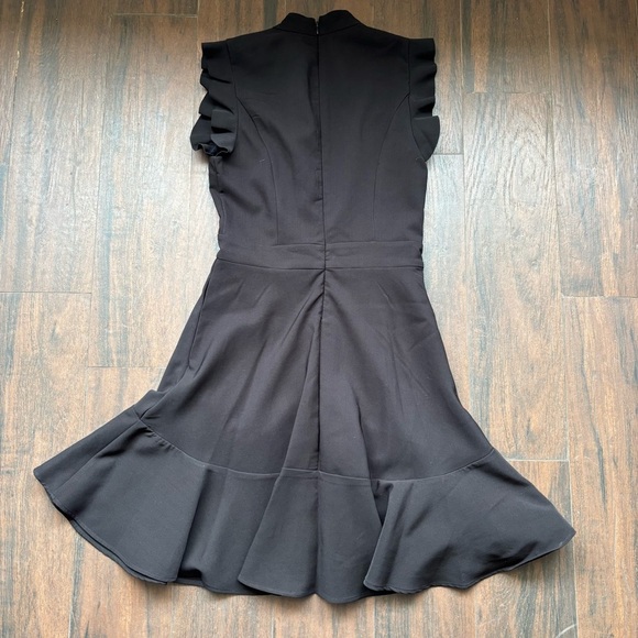 NWT Laundry By Shelli Segal Elegant Black Ruffle Dress Size 4 - Picture 6 of 7